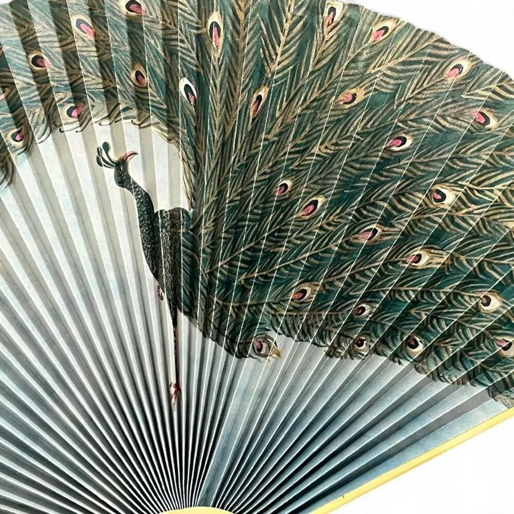 unbranded peacock hand